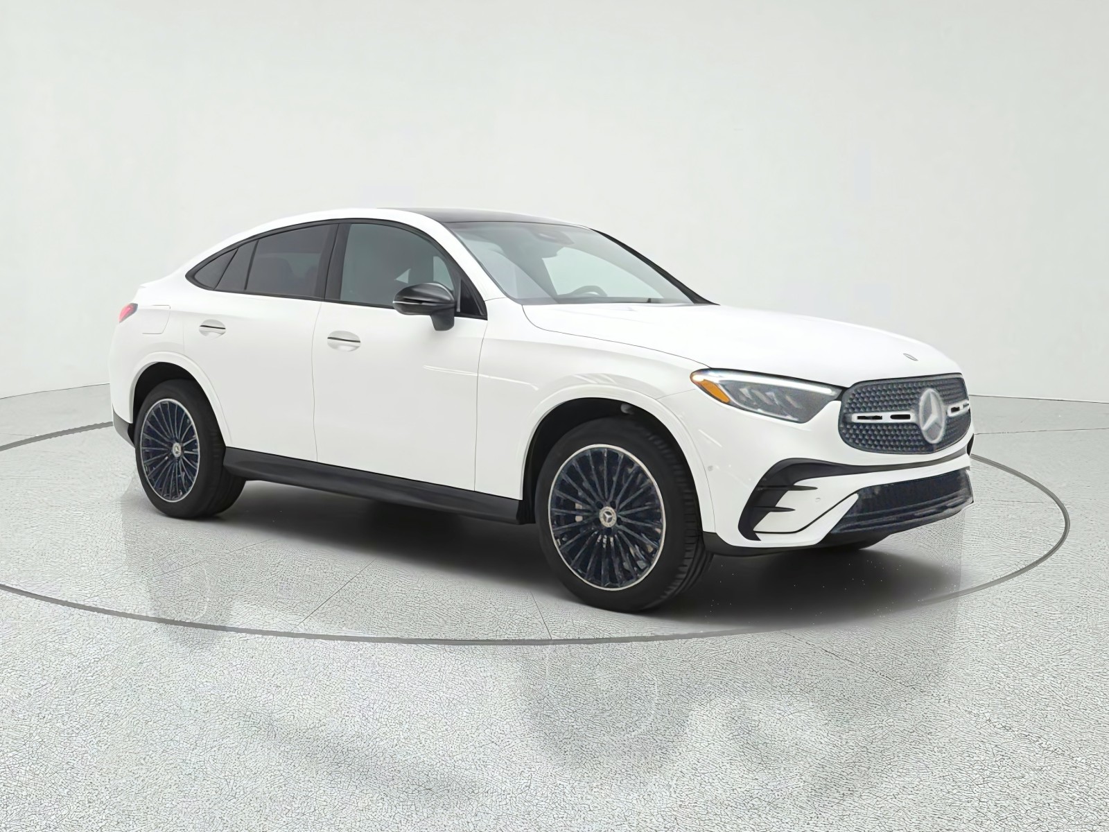 New 2027 Polar White Mercedes-Benz GLC 300 4MATIC® Coupe image 3