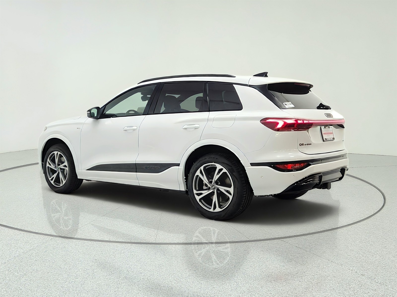 New 2027 Glacier White Metallic Audi Premium Plus quattro image 7