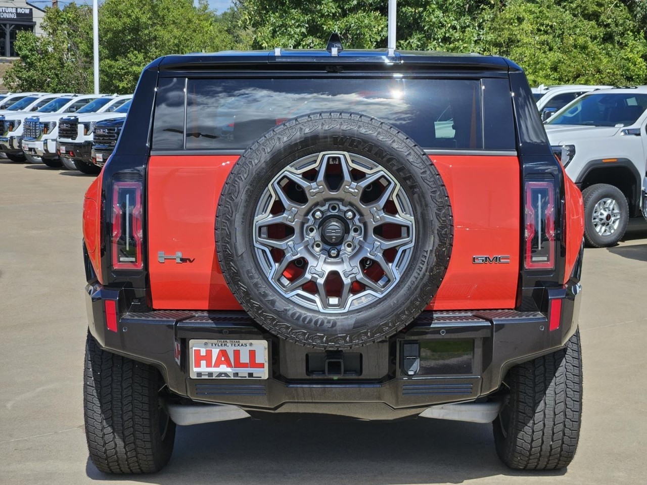 View vehicle photo 4