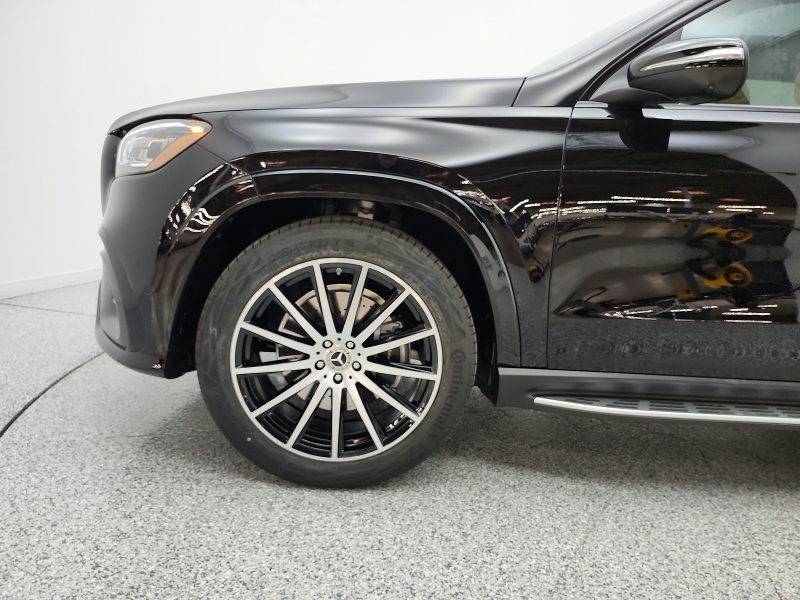 New 2026 Black Mercedes-Benz GLS 450 4MATIC® SUV image 15