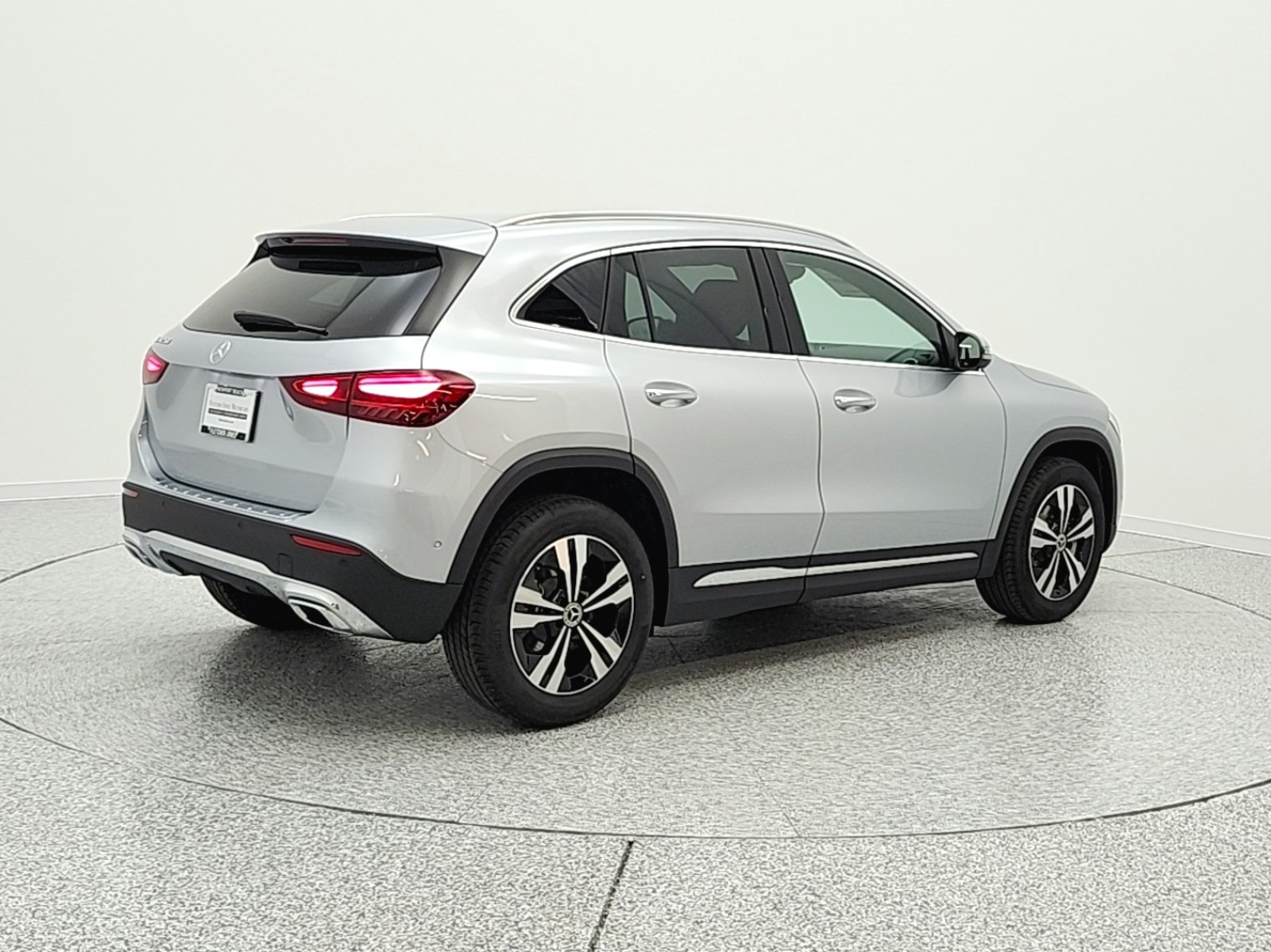 New 2026 Cirrus Silver Metallic Mercedes-Benz GLA 250 image 5