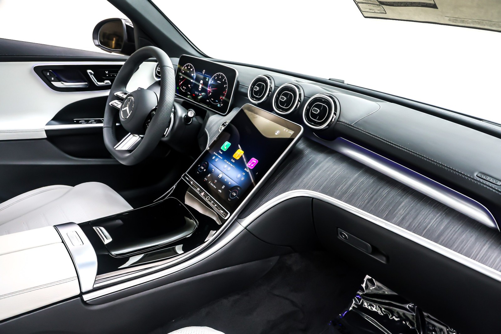 New 2026 Twilight Blue Metallic Mercedes-Benz C 300 image 5