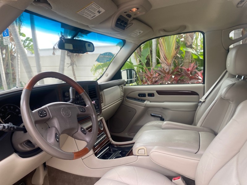 2003 Cadillac Escalade ESV SUV PEARL WHITE 4WD/AWD in , 