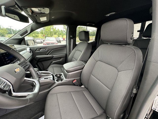 2023 Chevrolet Colorado 4WD LT 17