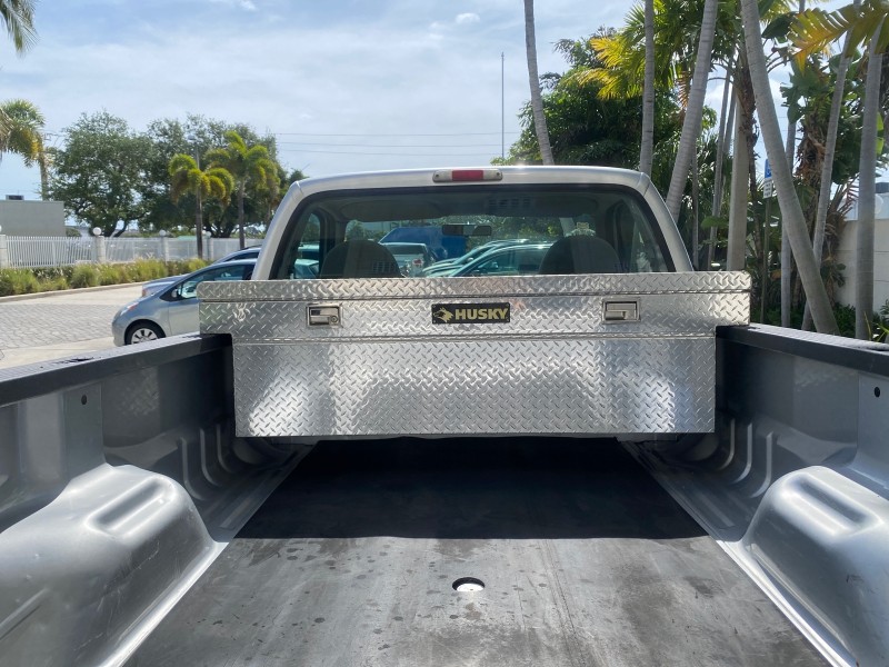 2001 Ford Super Duty F-350 DRW XL 1 OWNER LOW MILES 14,269 in , 