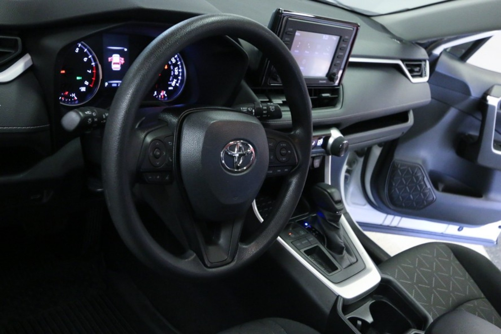 Used Car 2021 Toyota Rav4  Xle For Sale Under $25,000 In Austin, Texas