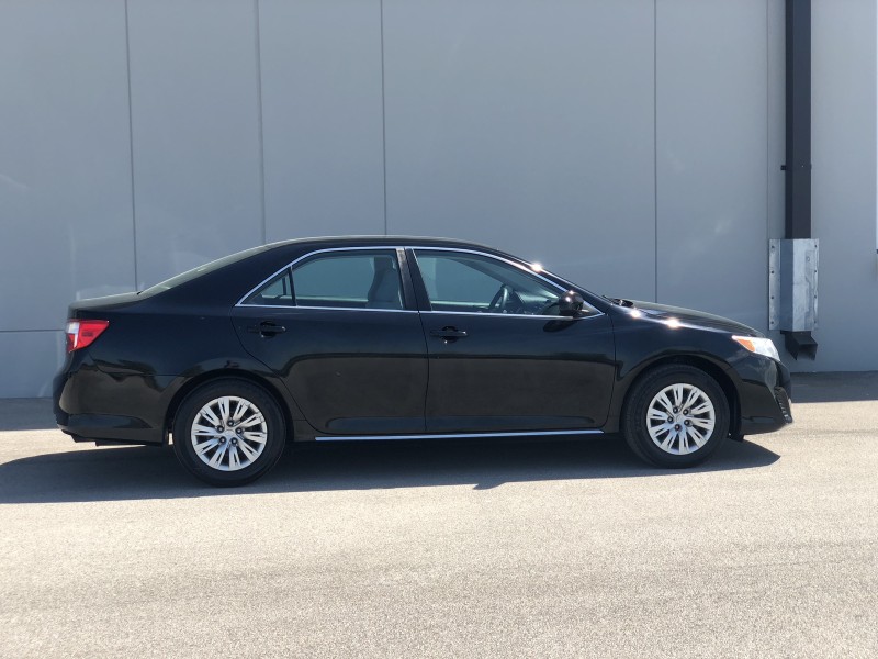 2014 Toyota Camry LE in CHESTERFIELD, Missouri