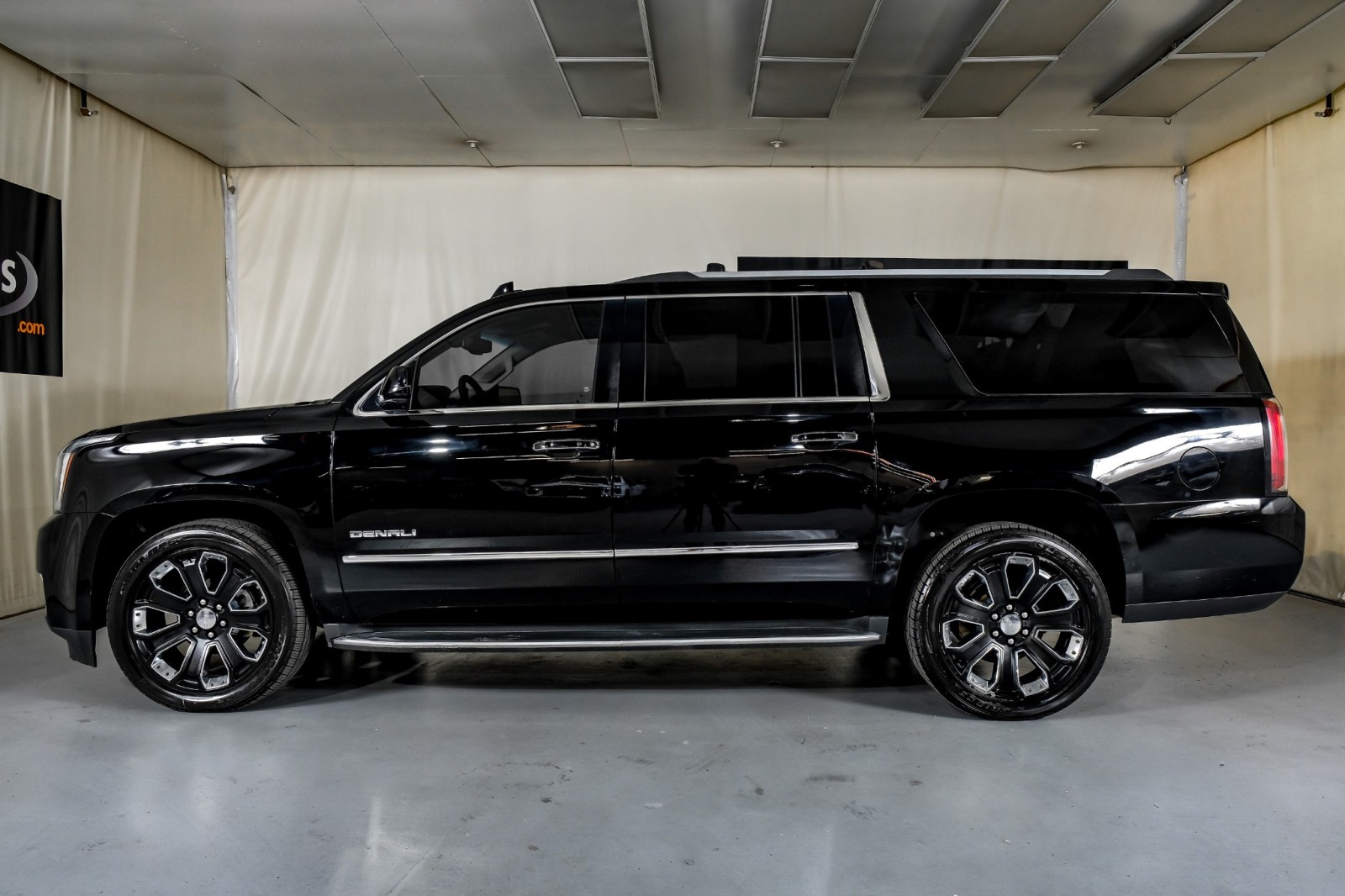 2016 GMC Yukon XL Denali 11