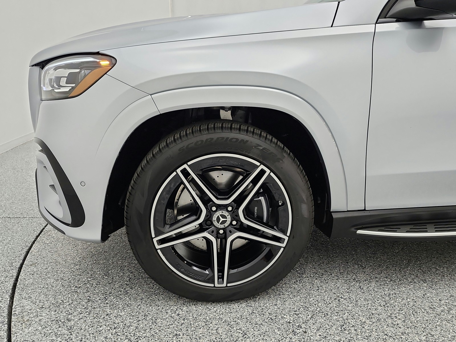 New 2026 Cirrus Silver Metallic Mercedes-Benz GLS 450 4MATIC® SUV image 13
