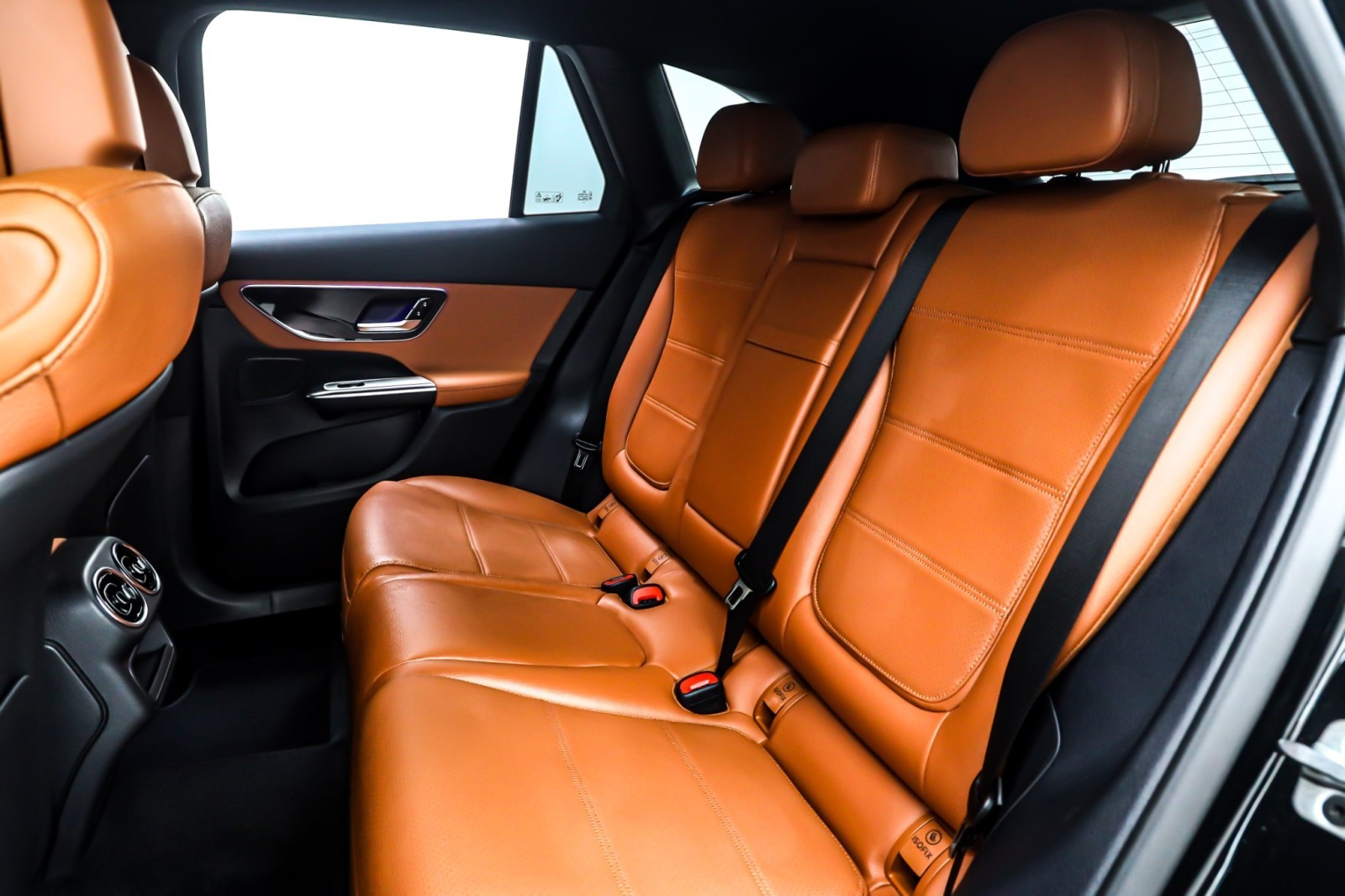 New 2026 Black Mercedes-Benz GLC 300 image 8