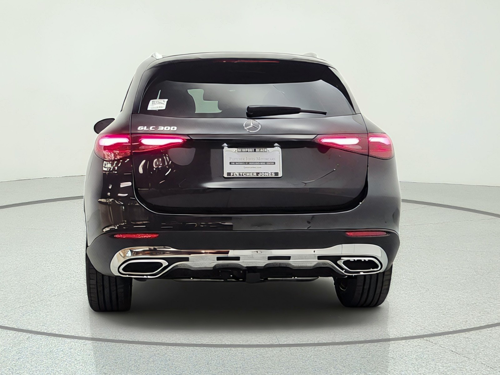 New 2027 Graphite Grey Metallic Mercedes-Benz GLC 300 SUV image 6