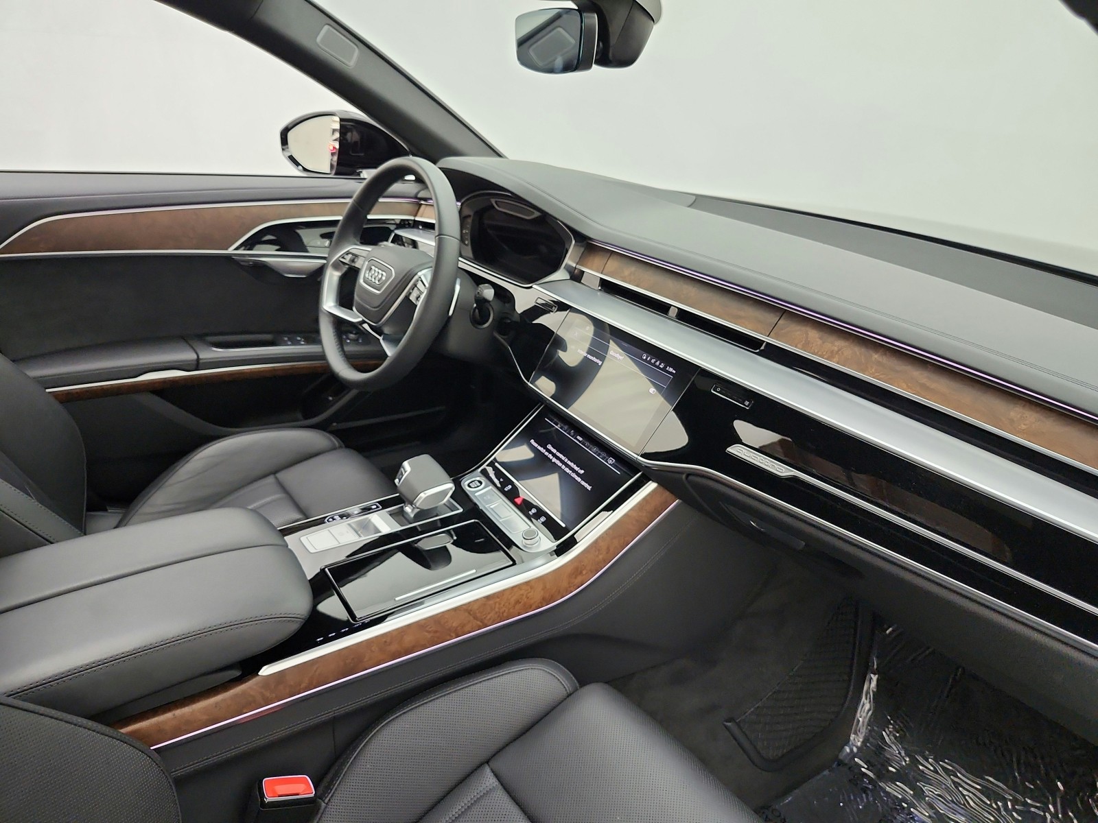 Used 2023 Mythos Black Metallic Audi L 55 TFSI quattro image 30