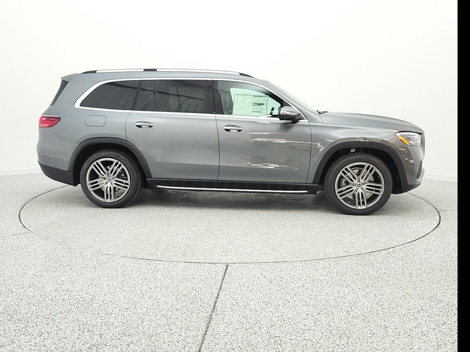 New 2026 Selenite Grey Metallic Mercedes-Benz GLS 450 image 4
