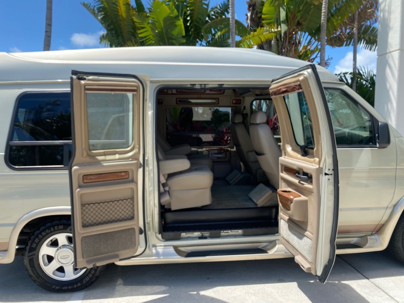 2004 Ford Econoline  HIGH TOP CONVERSION VAN 1 OWNER LOW MILES 37,883 in , 