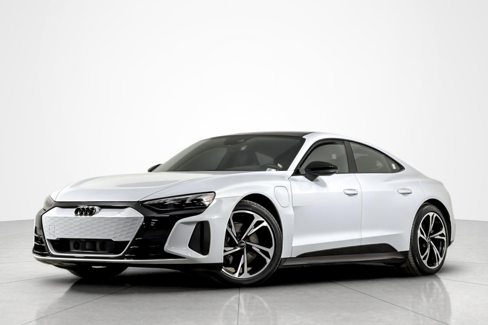 2024 Audi e-tron GT Premium Plus quattro