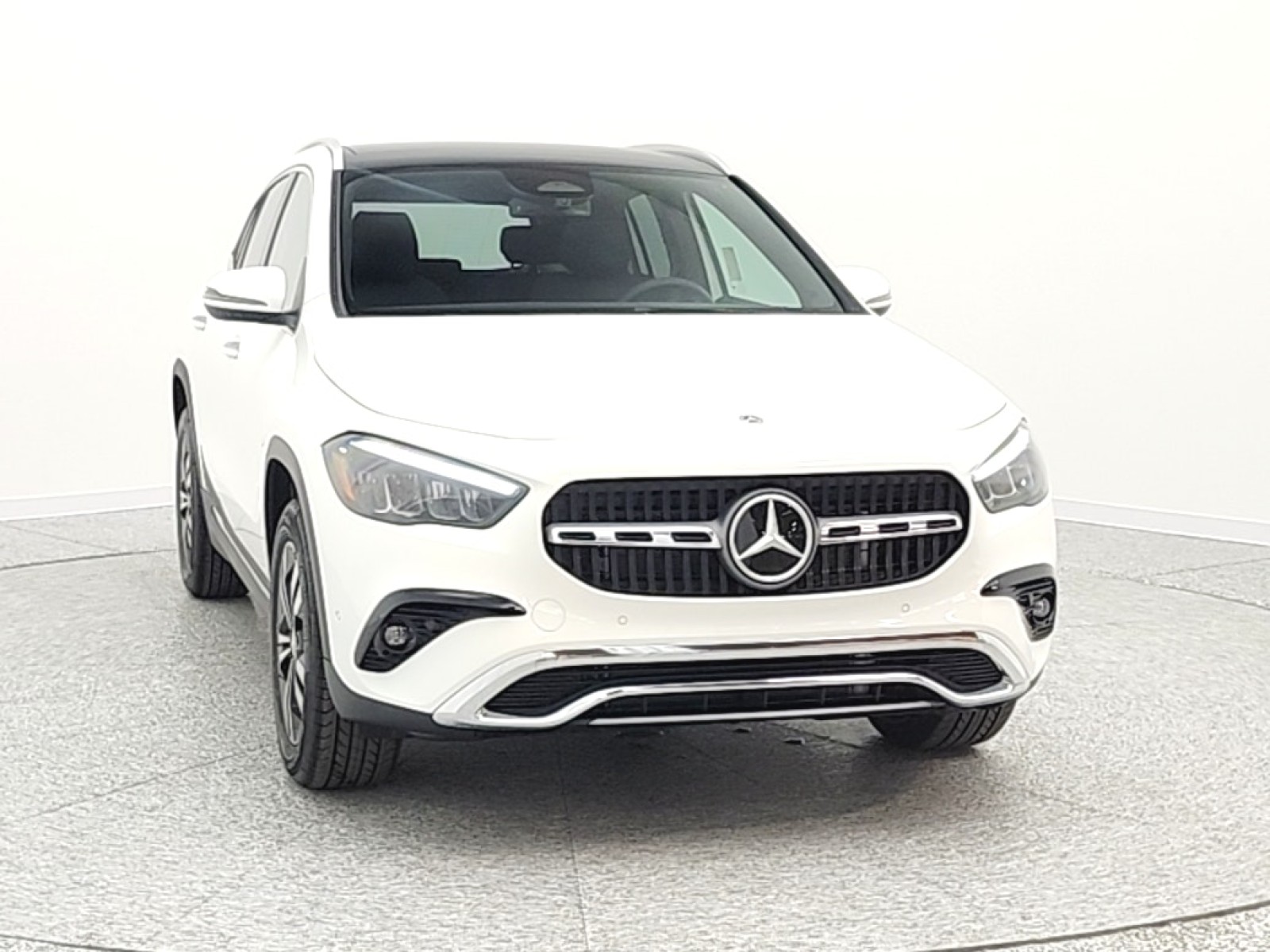 New 2026 Polar White Mercedes-Benz GLA 250 image 2