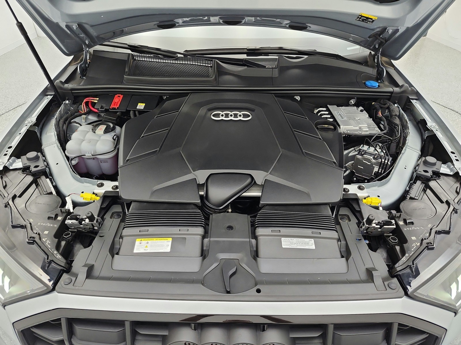 Used 2023 Satellite Silver Metallic Audi Premium Plus 55 TFSI quattro image 18