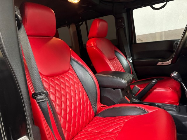 2015 Jeep Wrangler Unlimited Rubicon Hard Rock 4WD V6 Custom in ,