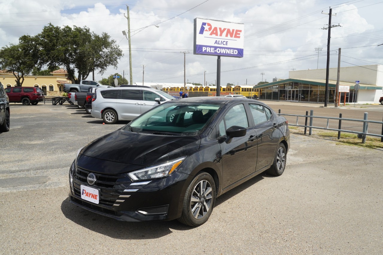2025 Nissan Versa SV FWD