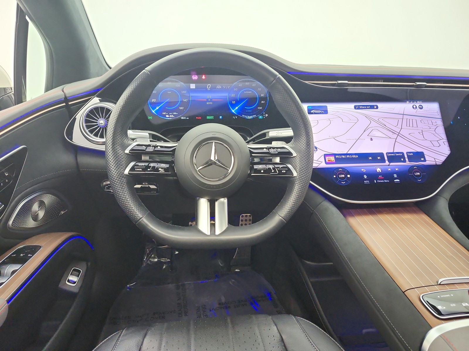 Certified Used 2023 MANUFAKTUR Diamond White Mercedes-Benz EQS 580 4MATIC® Sedan image 25