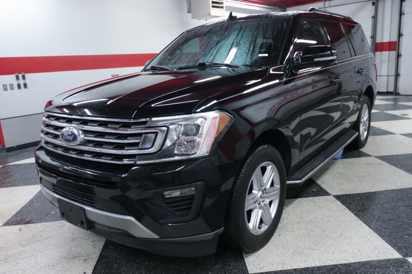 Used Car 2019 Ford Expedition  Xlt For Sale Under $20,000 In Austin, Texas