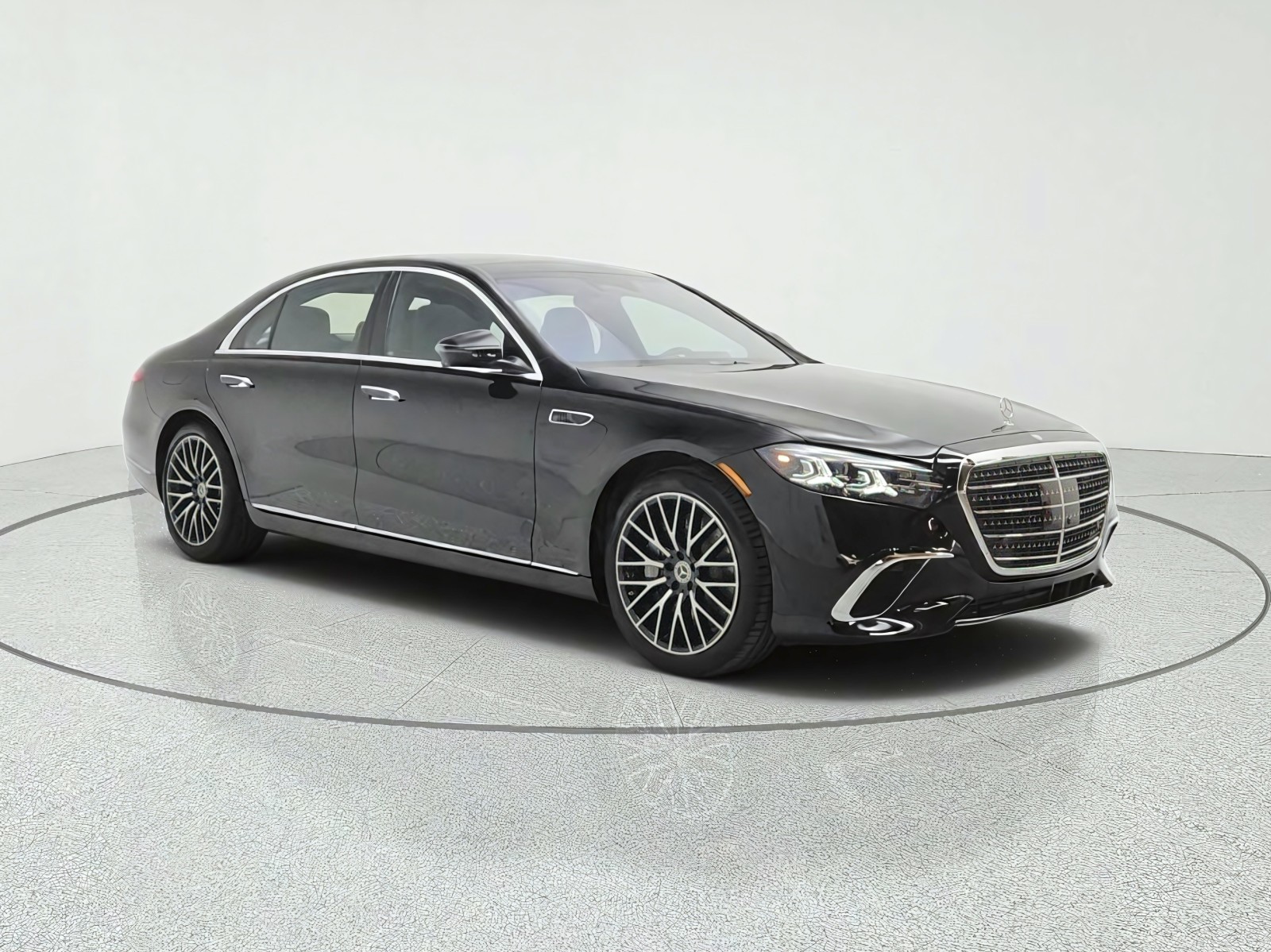 New 2027 Black Mercedes-Benz S 580 4MATIC® Sedan image 3