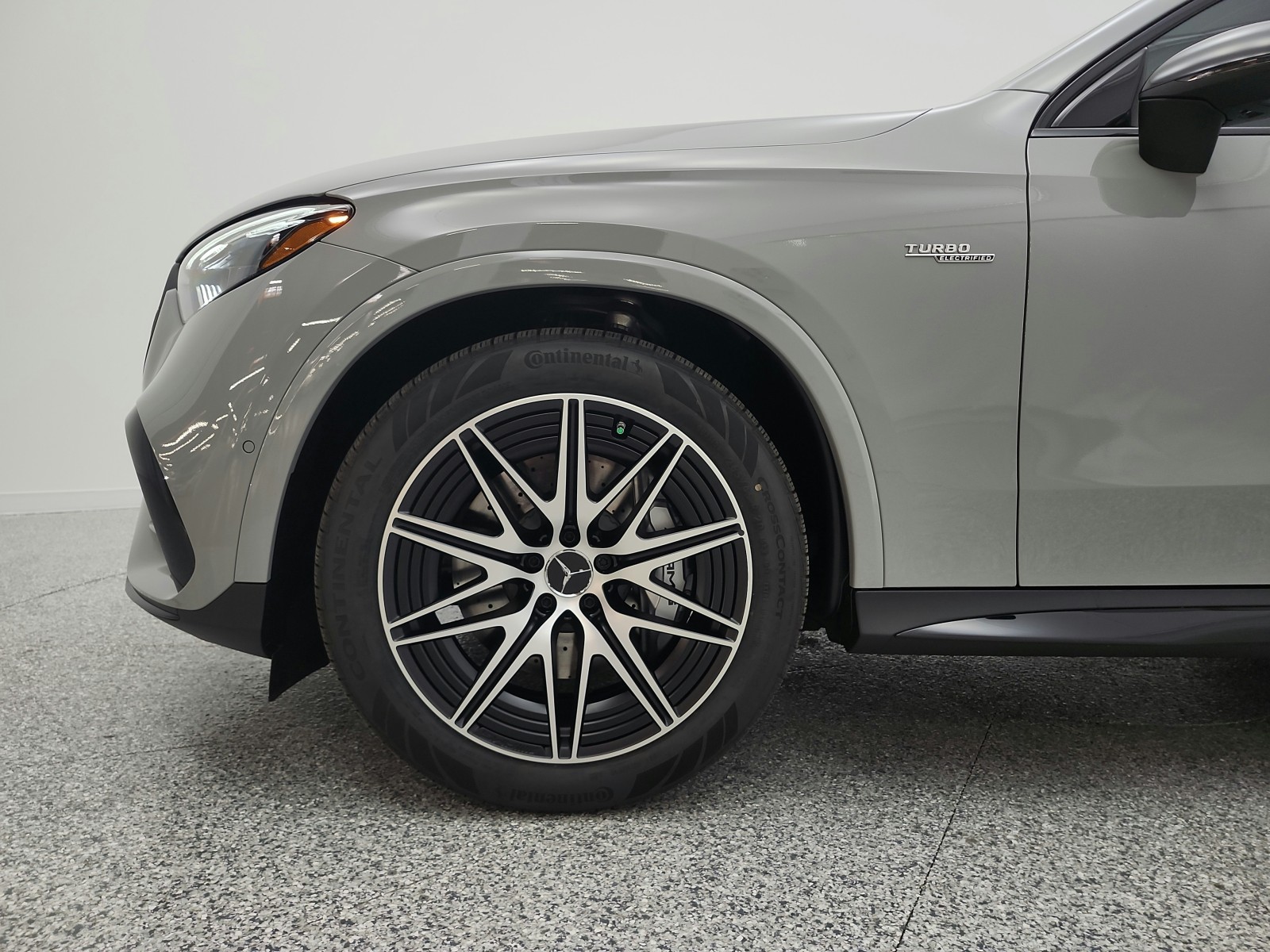 New 2026 MANUFAKTUR Alpine Grey Mercedes-Benz AMG® GLC 43 image 16