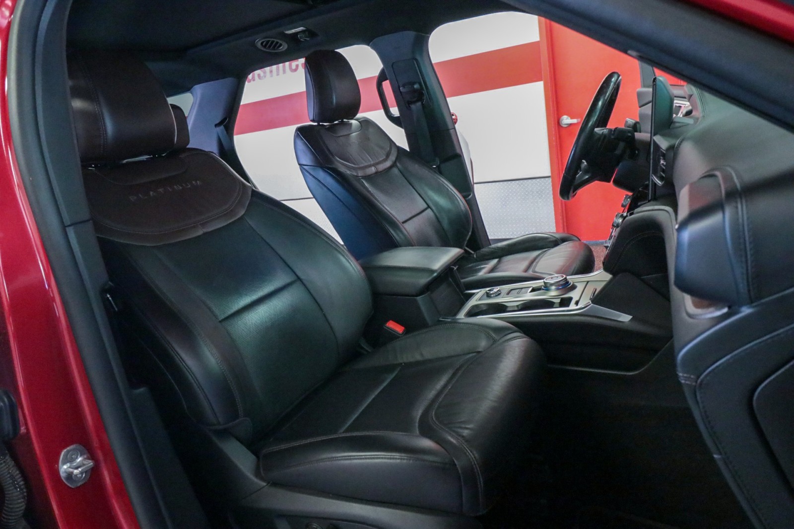 Used Car 2021 Ford Explorer  Platinum For Sale Under $35,000 In Austin, Texas
