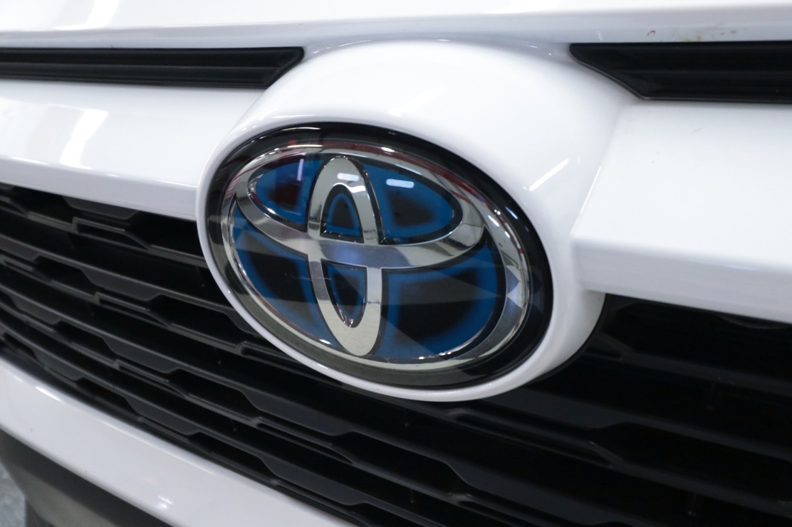 Used Car 2024 Toyota Rav4  Hybrid Xle For Sale Under $35,000 In Austin, Texas