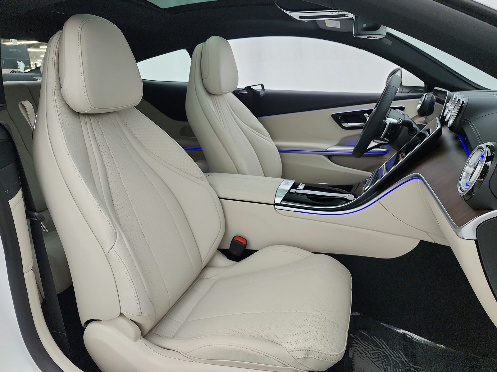 New 2026 Polar White Mercedes-Benz CLE 300 4MATIC® Coupe image 13