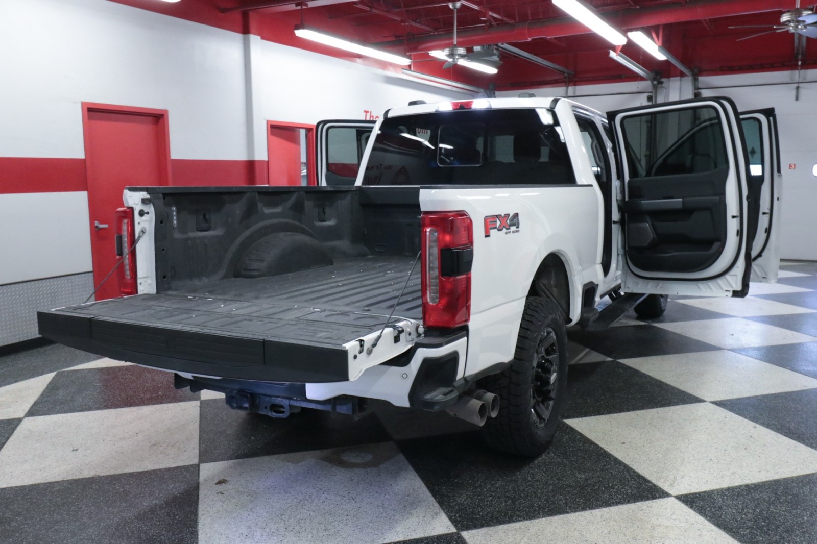 Used Car 2023 Ford Super Duty F-250 Srw  Lariat For Sale Under $70,000 In Austin, Texas