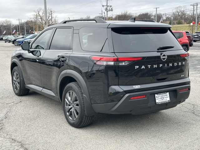 2024 Nissan Pathfinder SV 5