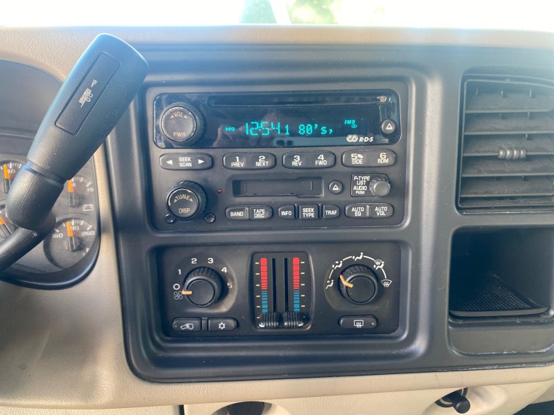 2003 Chevrolet Suburban LT 1 OWNER NO ACCIDENTS in ,