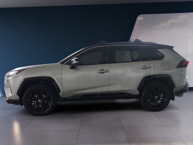 2024 Toyota RAV4 Hybrid XSE 2