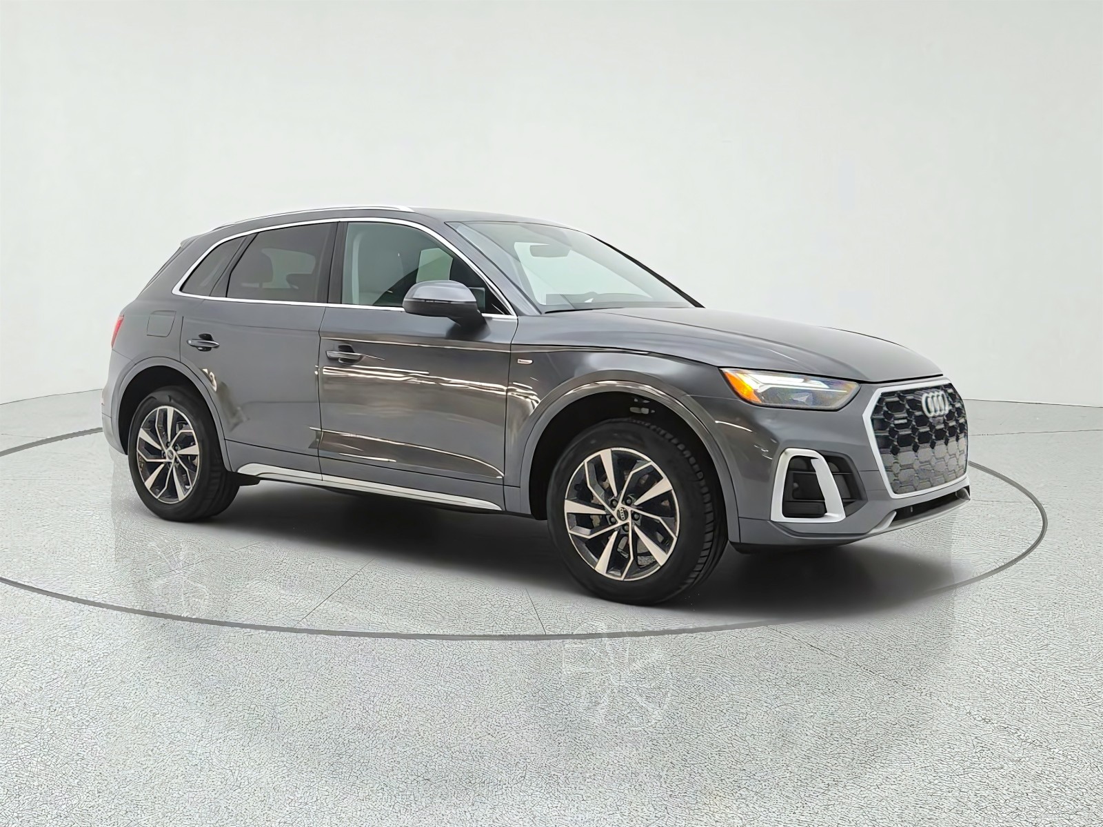 Used 2023 Daytona Gray Pearl Effect Audi S line Premium Plus image 3