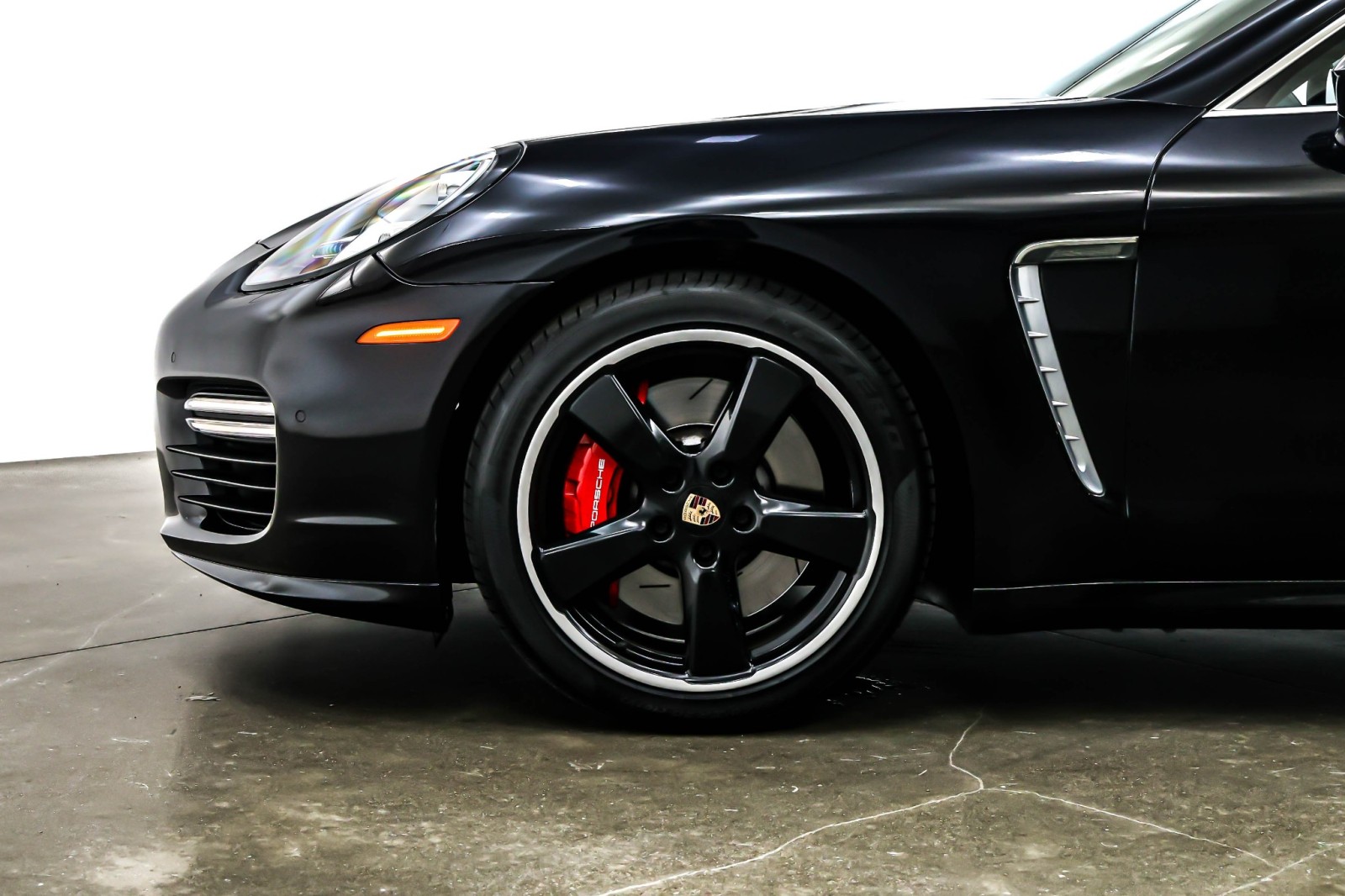 Used 2015 Jet Black Metallic Porsche 4dr HB Turbo image 9