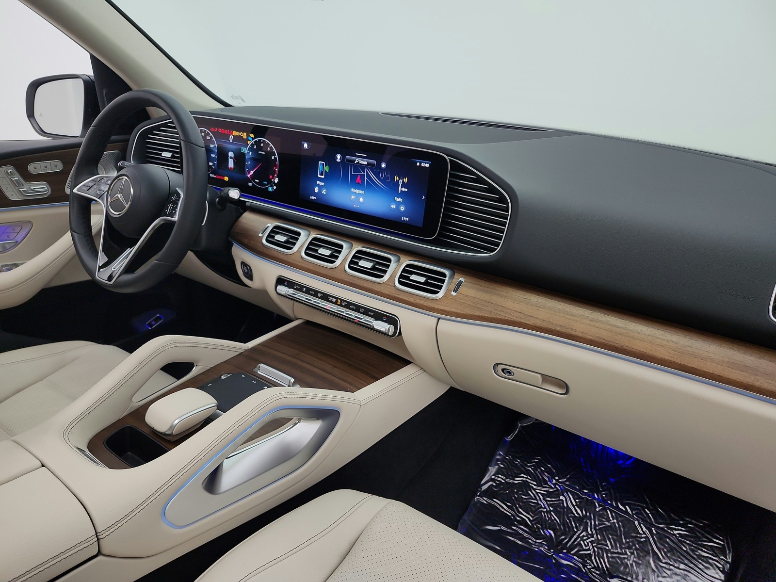 Used 2025 Polar White Mercedes-Benz GLE 350 SUV image 25