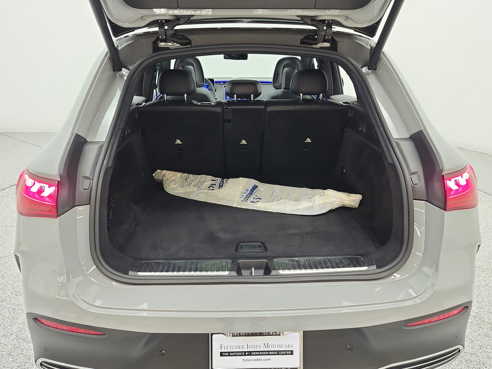 Used 2023 MANUFAKTUR Alpine Grey Mercedes-Benz EQE 350+ SUV image 18