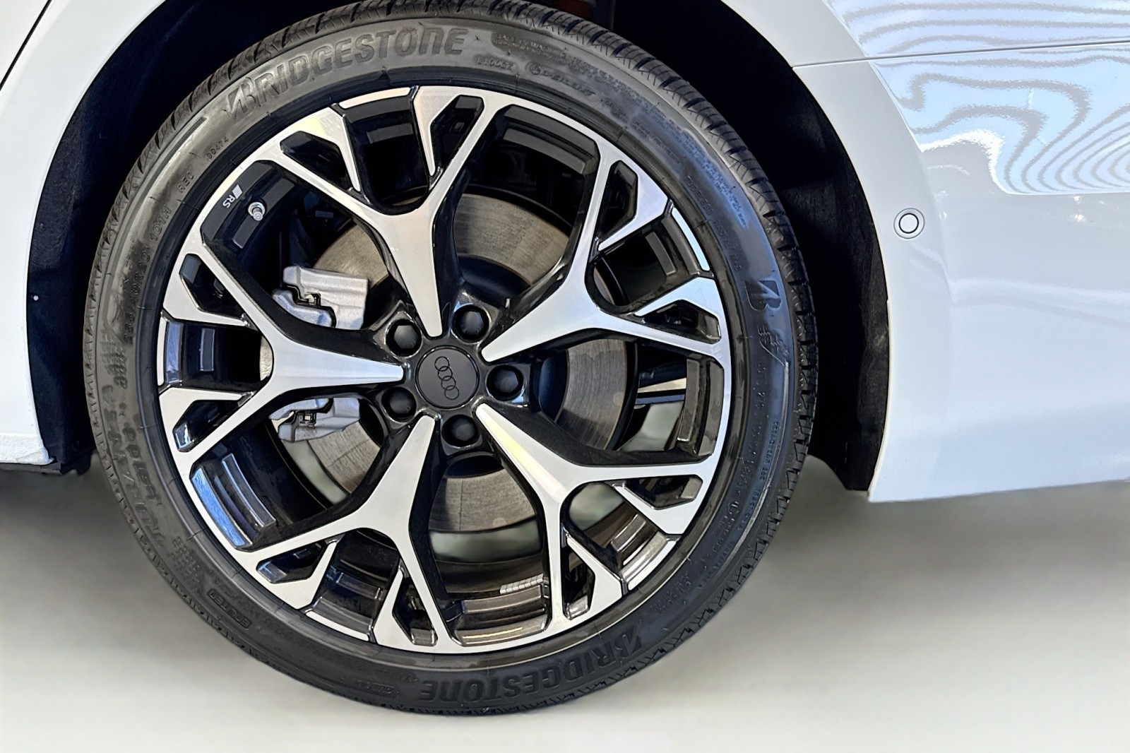 New 2026 GLACIER WHITE Audi Premium Plus quattro image 27