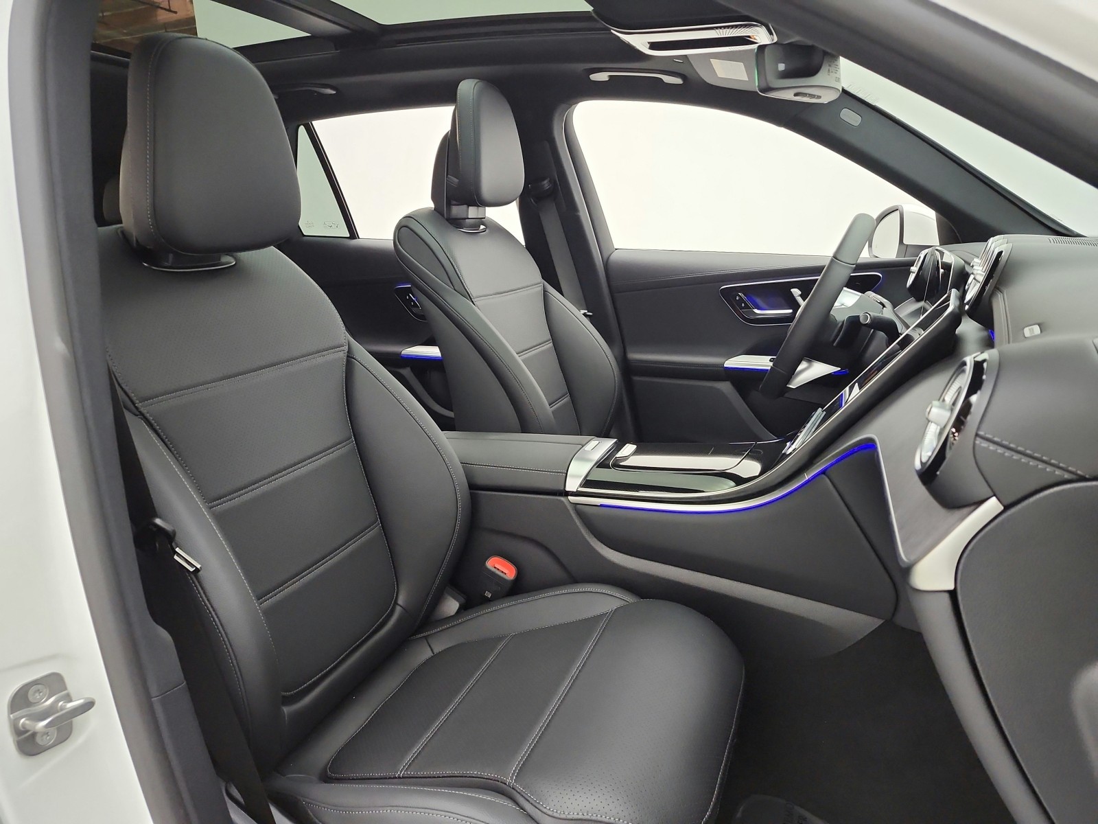 New 2027 Polar White Mercedes-Benz GLC 300 SUV image 14