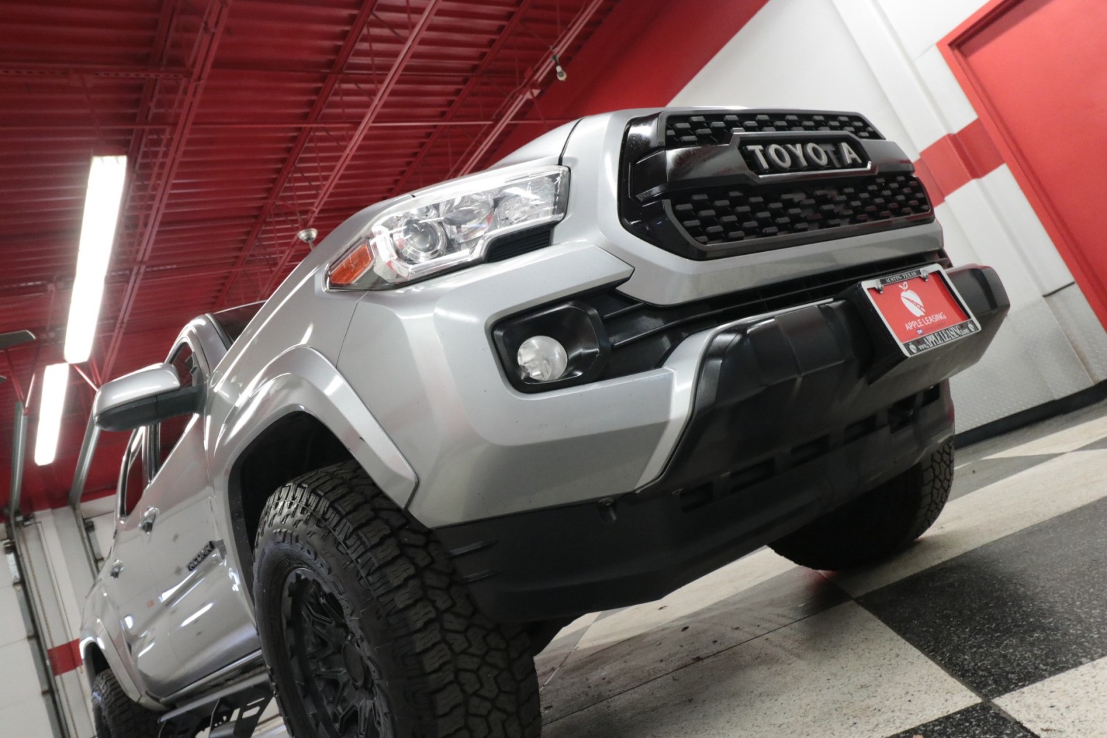 Used Car 2018 Toyota Tacoma  Sr5 For Sale Under $25,000 In Austin, Texas