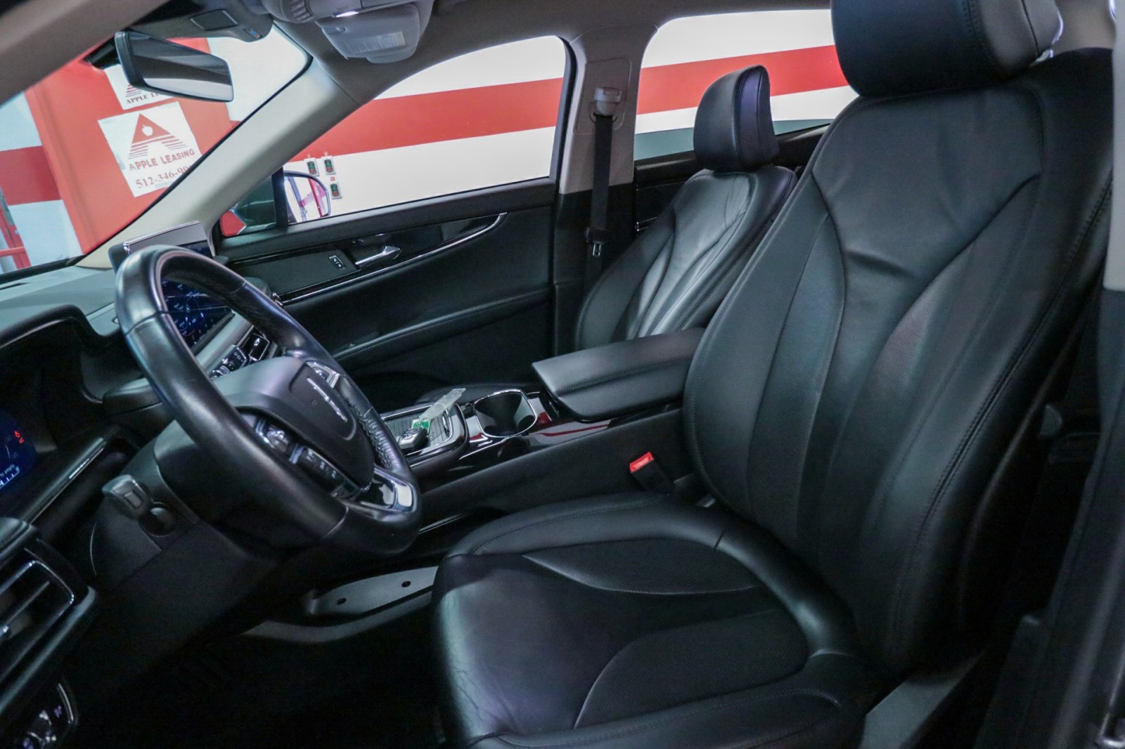 Used Car 2021 Lincoln Nautilus  Standard For Sale Under $30,000 In Austin, Texas