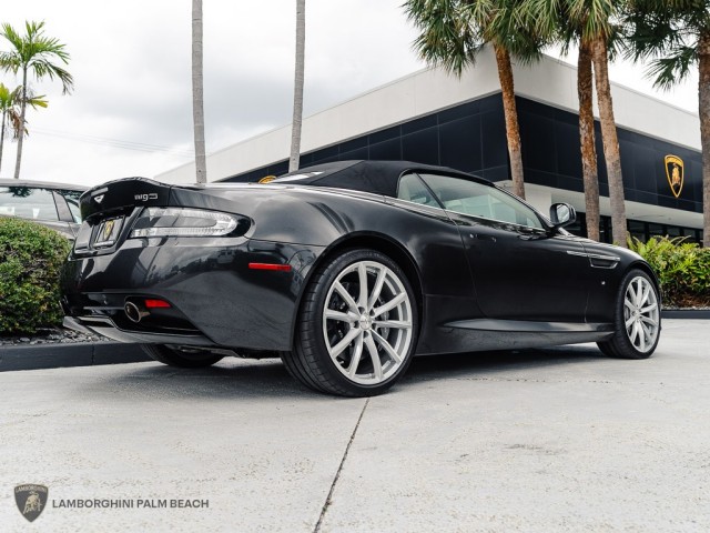Aston Martin DB9