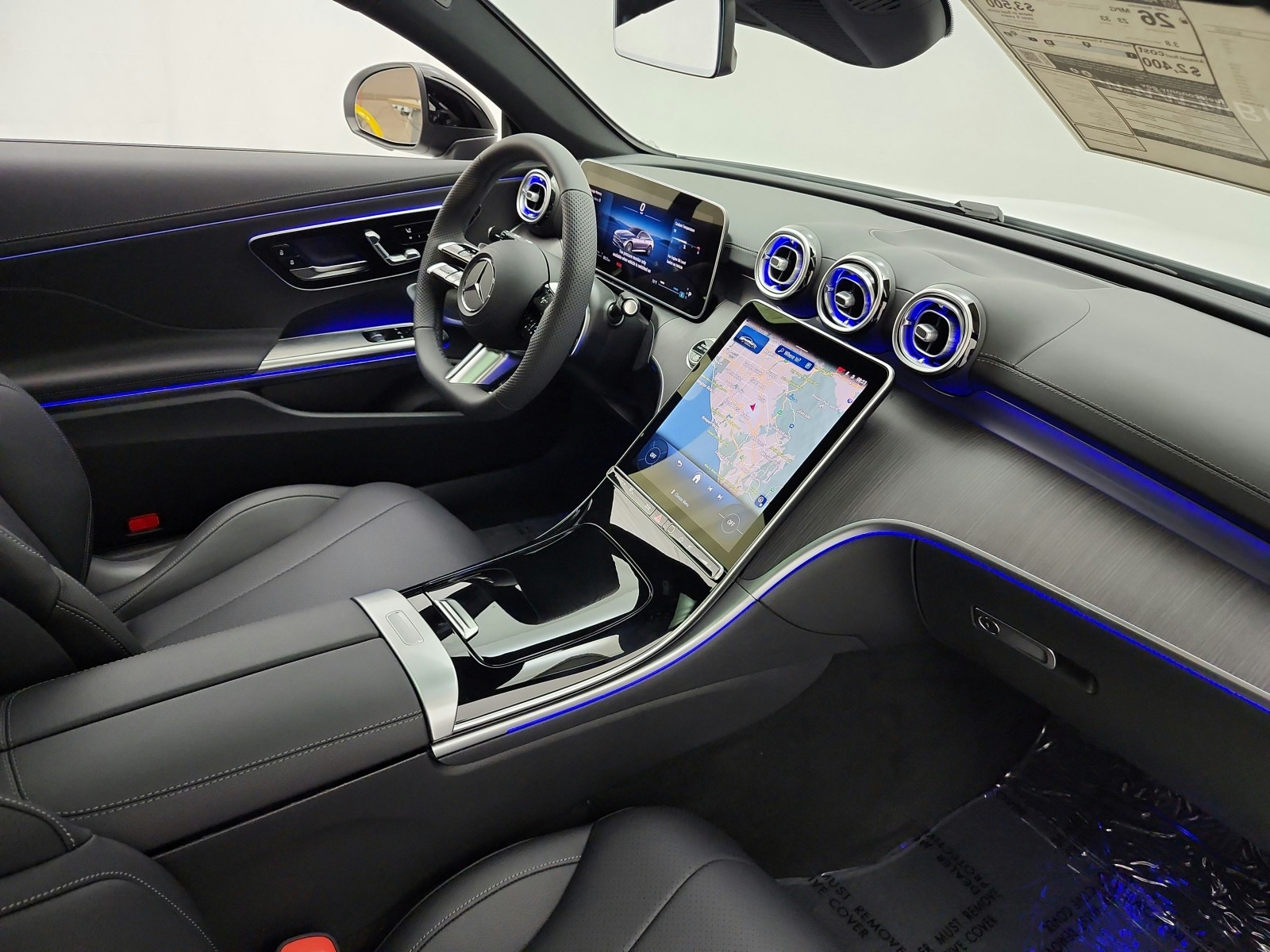New 2026 MANUFAKTUR Moonlight White Metallic Mercedes-Benz CLE 450 4MATIC® Coupe image 13