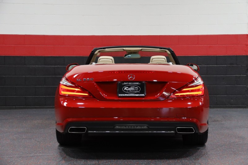 2013 Mercedes-Benz SL550 AMG Sport 2dr Convertible in , 