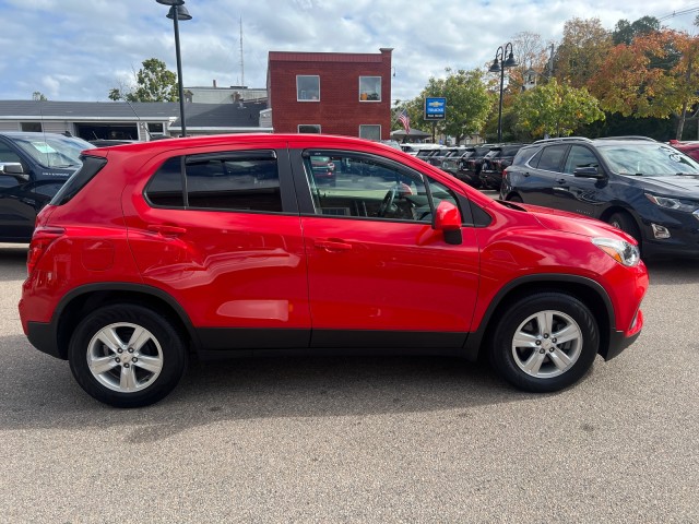 2020 Chevrolet Trax LS 4