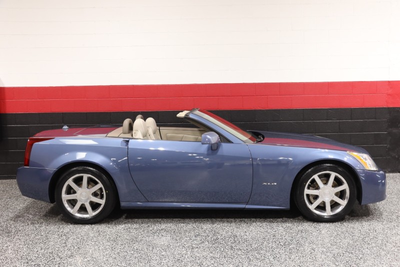 2005 Cadillac XLR 2dr Convertible in , 