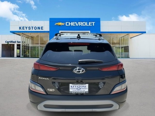 2023 Hyundai Kona SEL 4