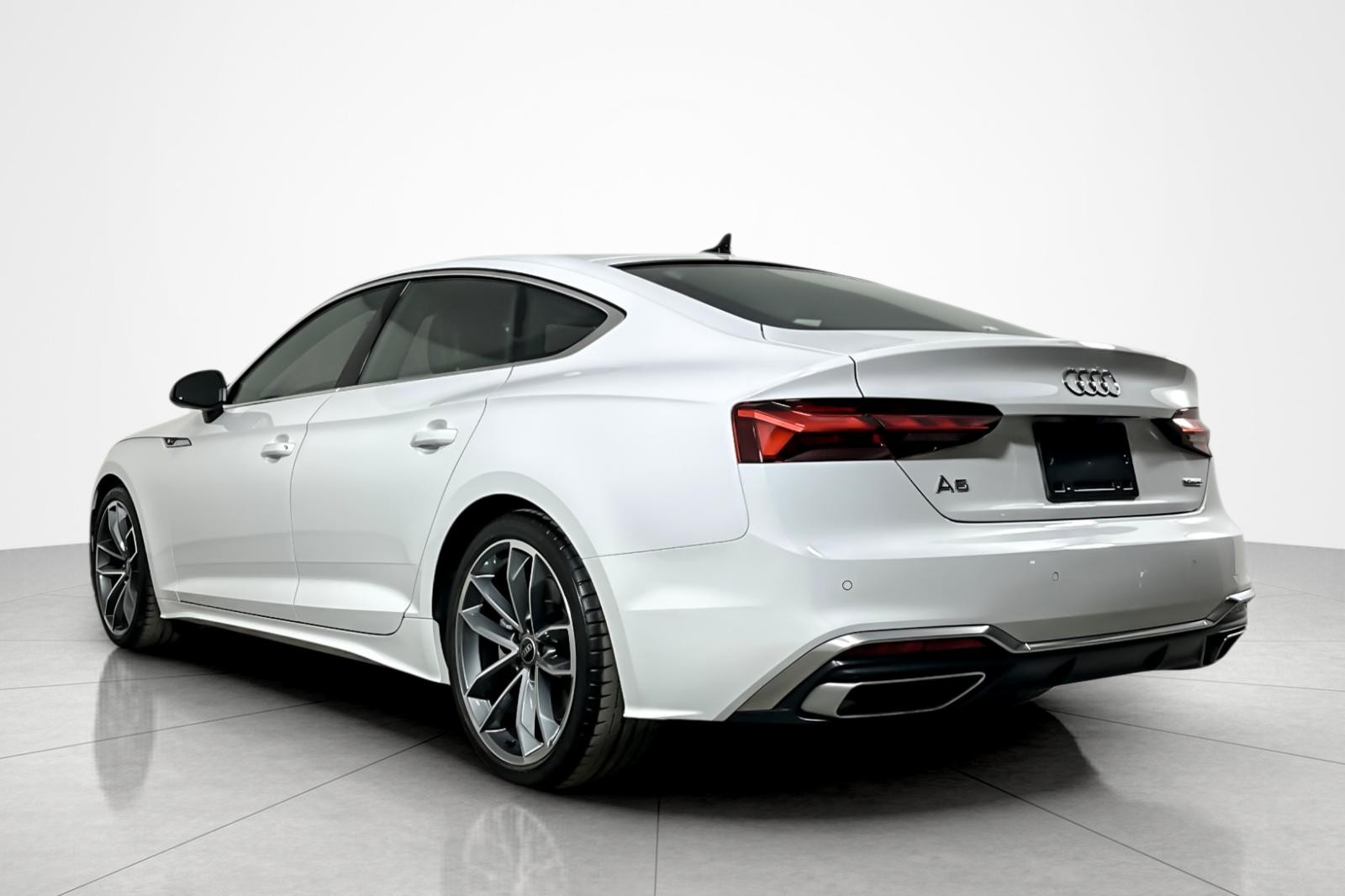 Used 2023 Ibis White Audi S line Premium Plus 45 TFSI quattro image 3