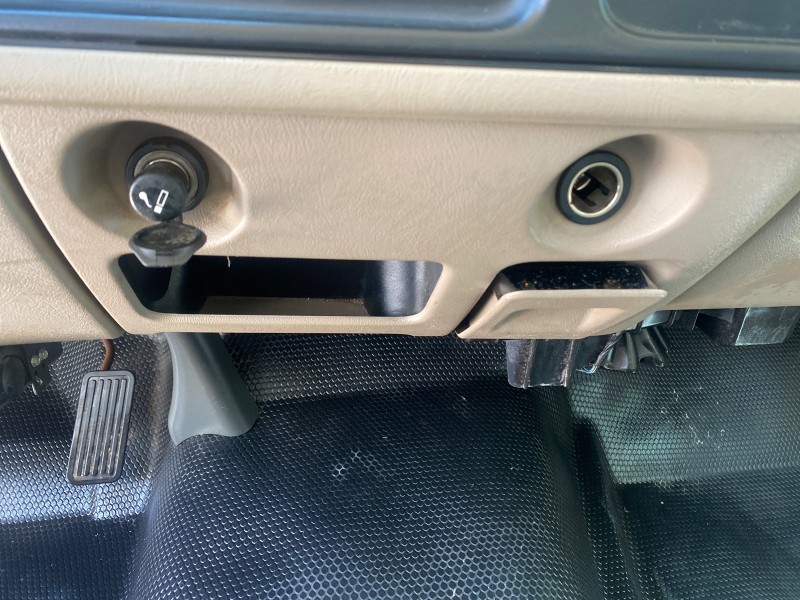 2005 GMC Sierra 1500 LOW MILES 83837 AC NO ACCIDENTS in ,